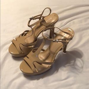 Nude Gianni Bini Heels